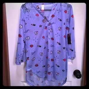 NWT. Cute top
